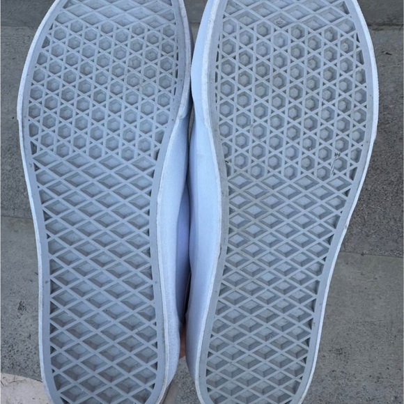 White Vans Old Skool Sneakers - Picture 3 of 4